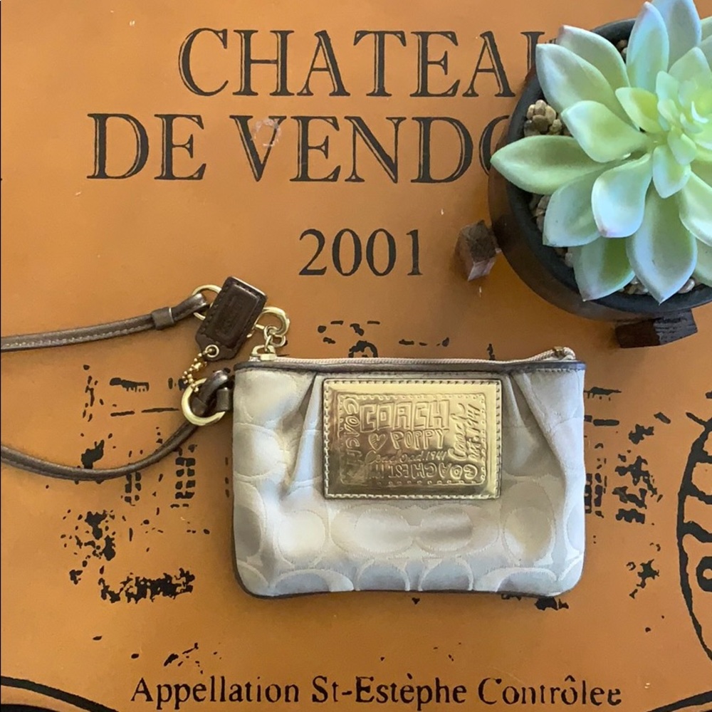 Excellent Condition Barely Used Coach Coin Purse